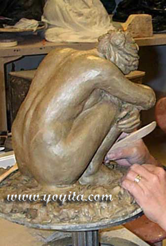 古典雕塑女性 形象化的雕塑 © Dr. Gloria  M. Norris Yoyita