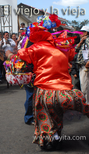 bailes nicaraguenses San Sebastian el viejo y la vieja