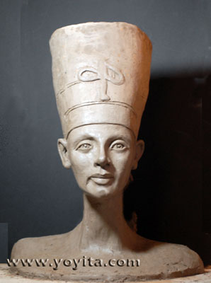 Nefertiti Busto scultura © Yoyita