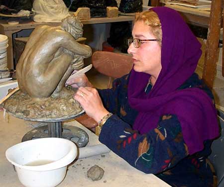 yoyita sculpting figurative female
